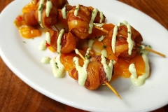 Bacon-Wrapped-Gulf-Shrimp-mango-chutney-cilantro-lime-crema